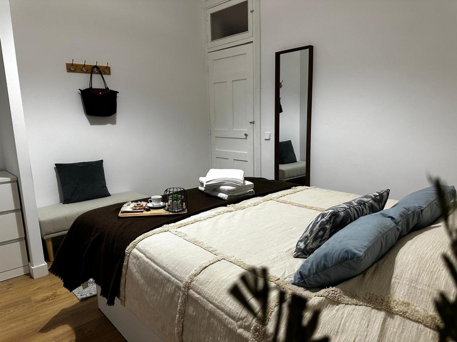 Piso 2 Habitaciones En El Centro Мадрид Екстериор снимка