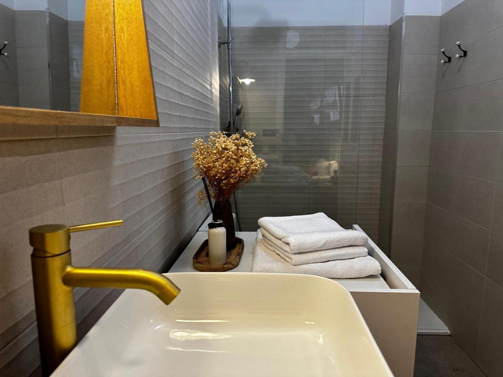 Piso 2 Habitaciones En El Centro Мадрид Екстериор снимка
