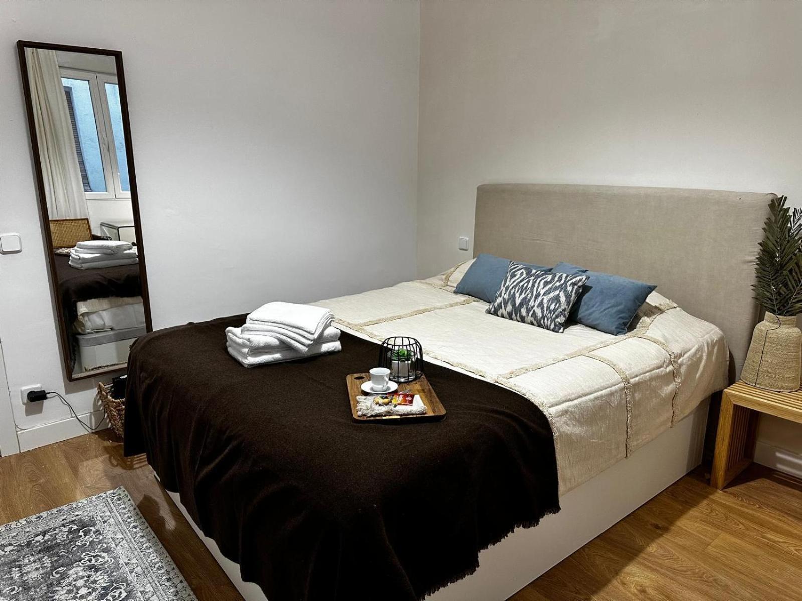 Piso 2 Habitaciones En El Centro Мадрид Екстериор снимка